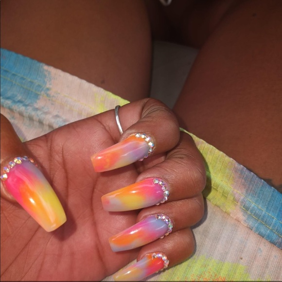 Meet your Posher, Pamela - Picture 1 of 1